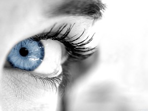 как проходят диагностика и лечение кисты глаза